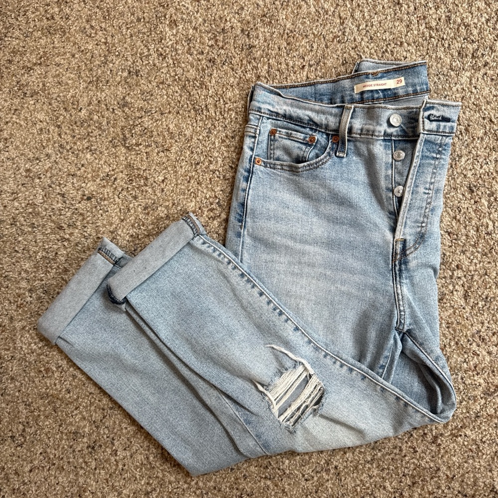 Levi's Wedgie Straight Light Blue Denim Jeans